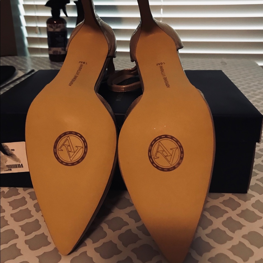 Adrienne Vittadini pump color Mushroom - Picture 5 of 7